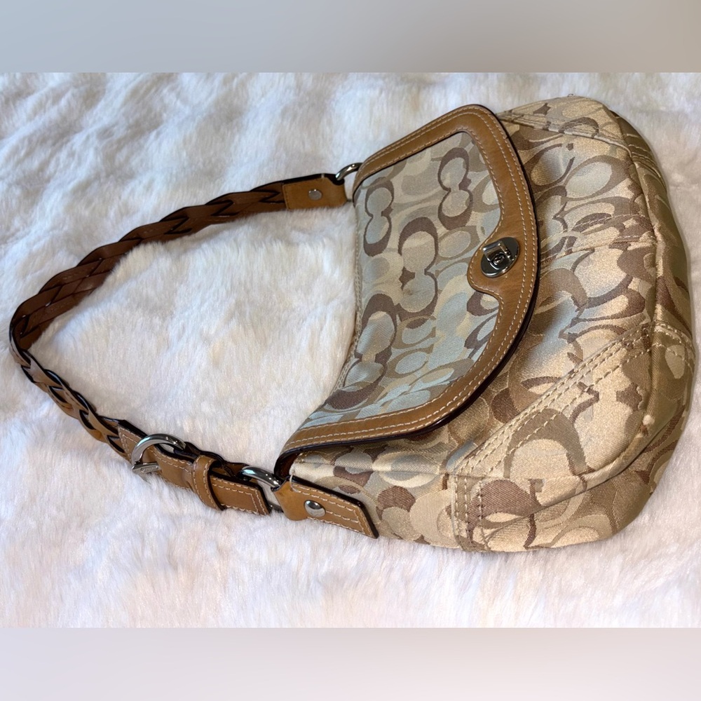 Coach bag - Picture 8 of 16